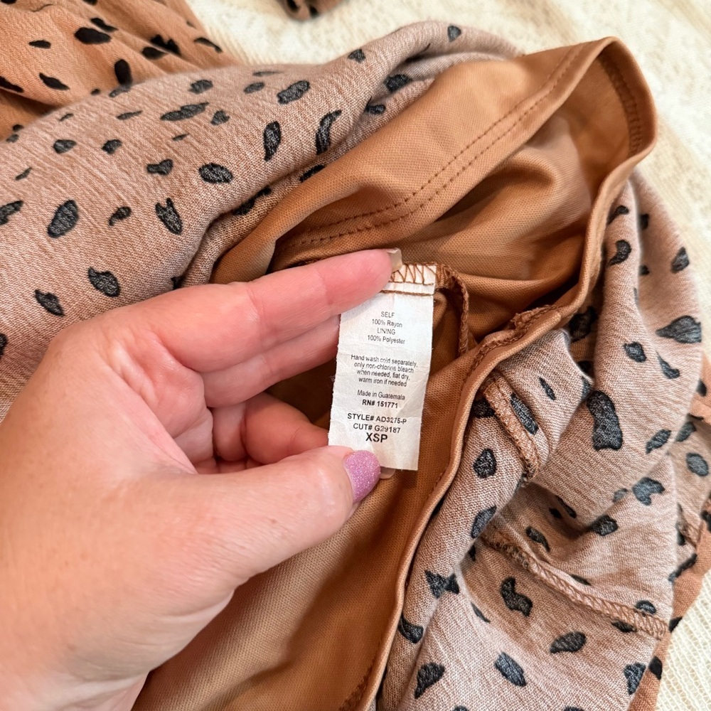 NWT Kaileigh stitch fix v-neck long sleeve tan maxi dress - Picture 7 of 9
